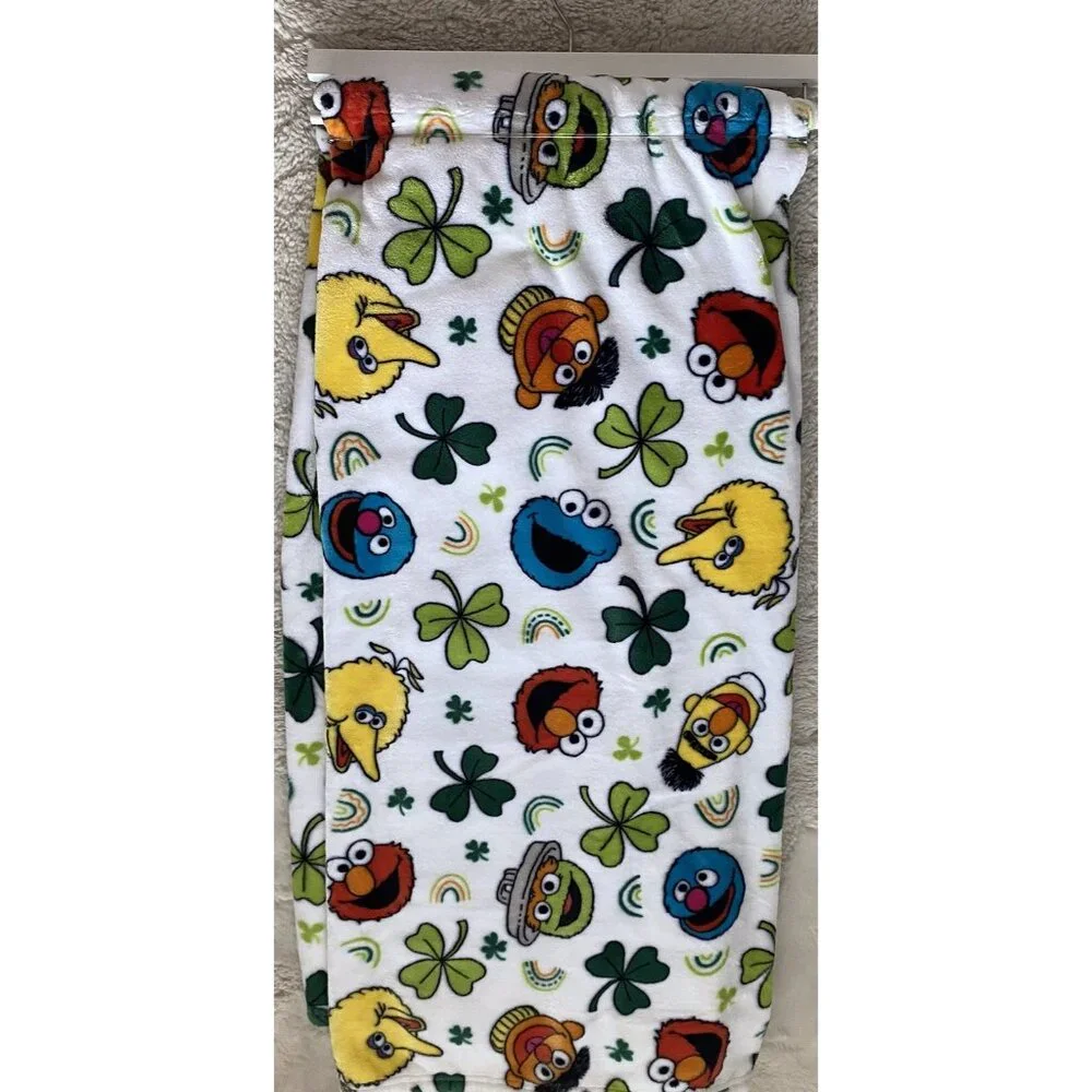 Sesame Street‎ Cookie Monster Elmo Grover St. Patrick’s Day Blanket 60”x70” NEW